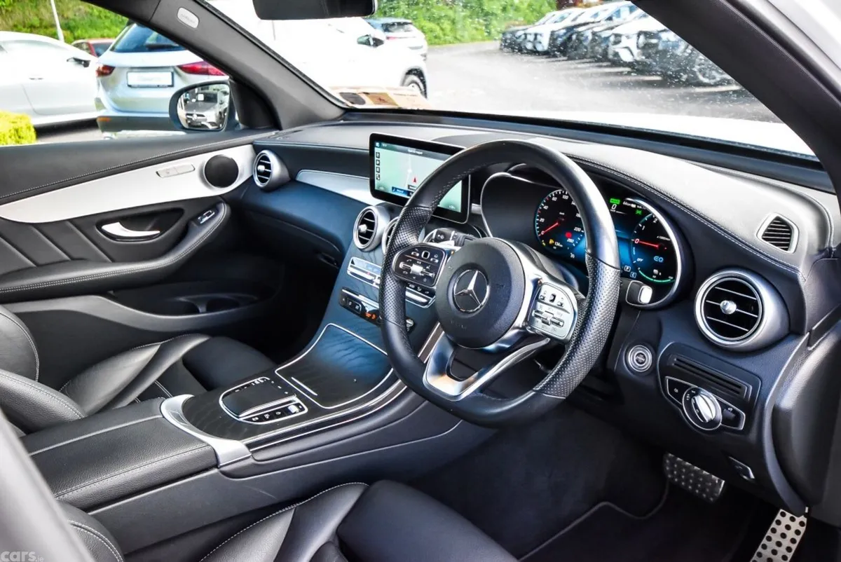 Mercedes-Benz GLC SUV, Diesel Plug-in Hybrid, 2022, White