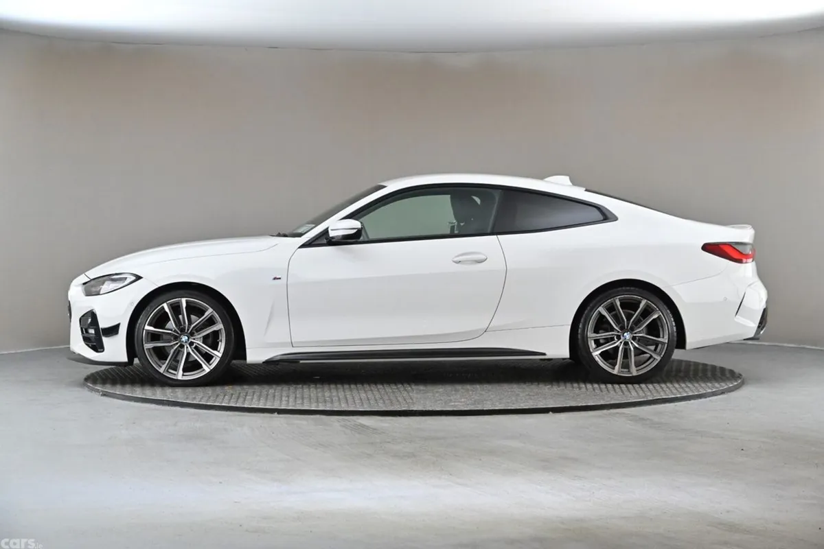 BMW 4-Series Coupe, Diesel, 2021, White