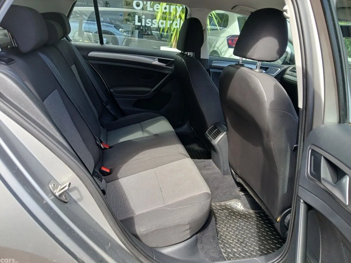 Volkswagen Golf Hatchback, Diesel, 2016, Silver
