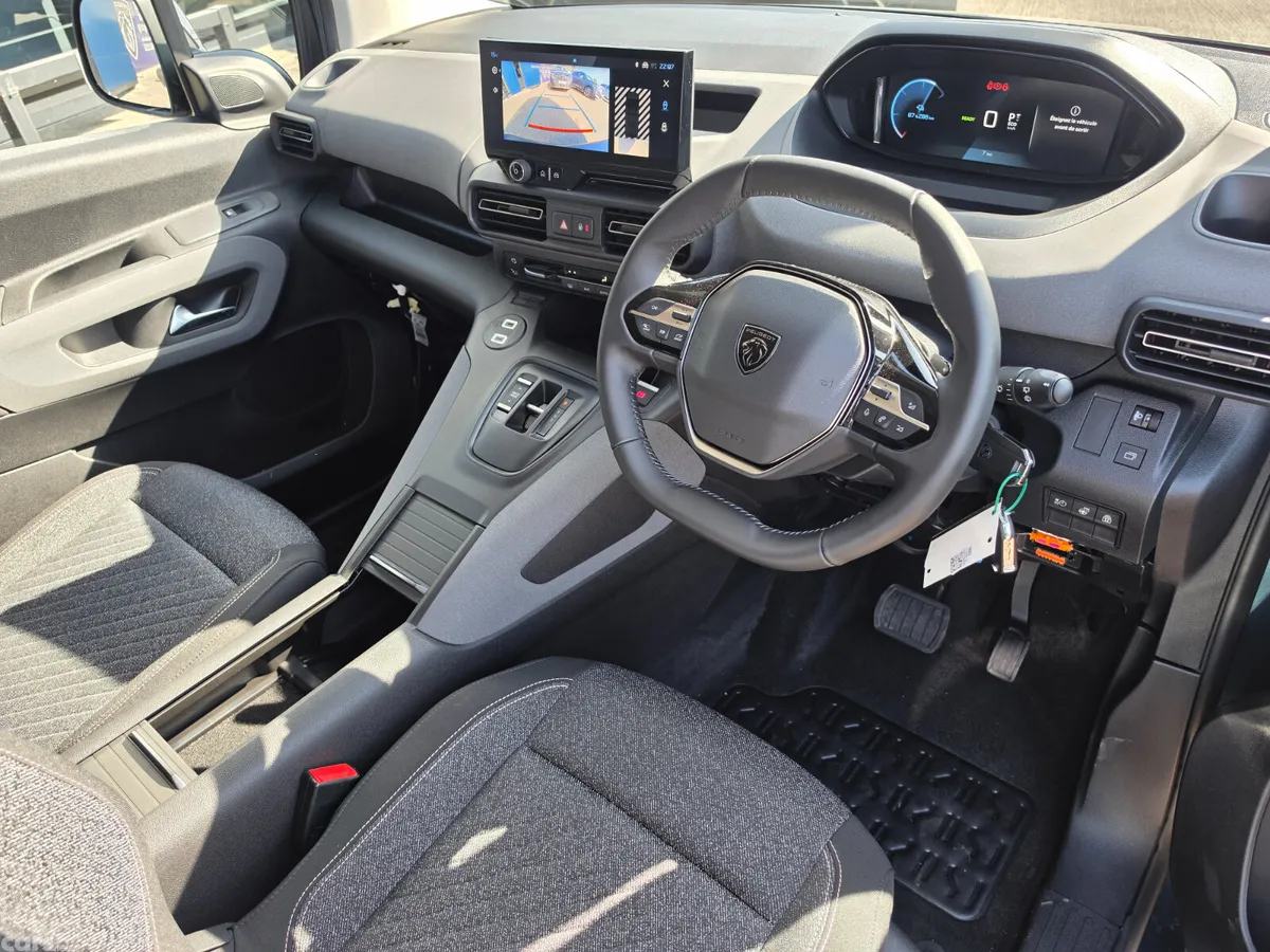 Peugeot e-Rifter MPV, Electric, 2026, Blue