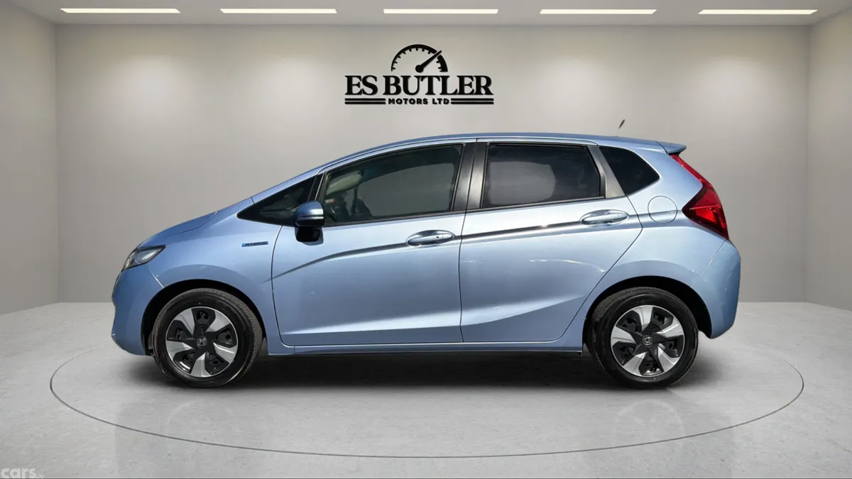 Honda Fit Hatchback, Petrol Hybrid, 2017, Blue