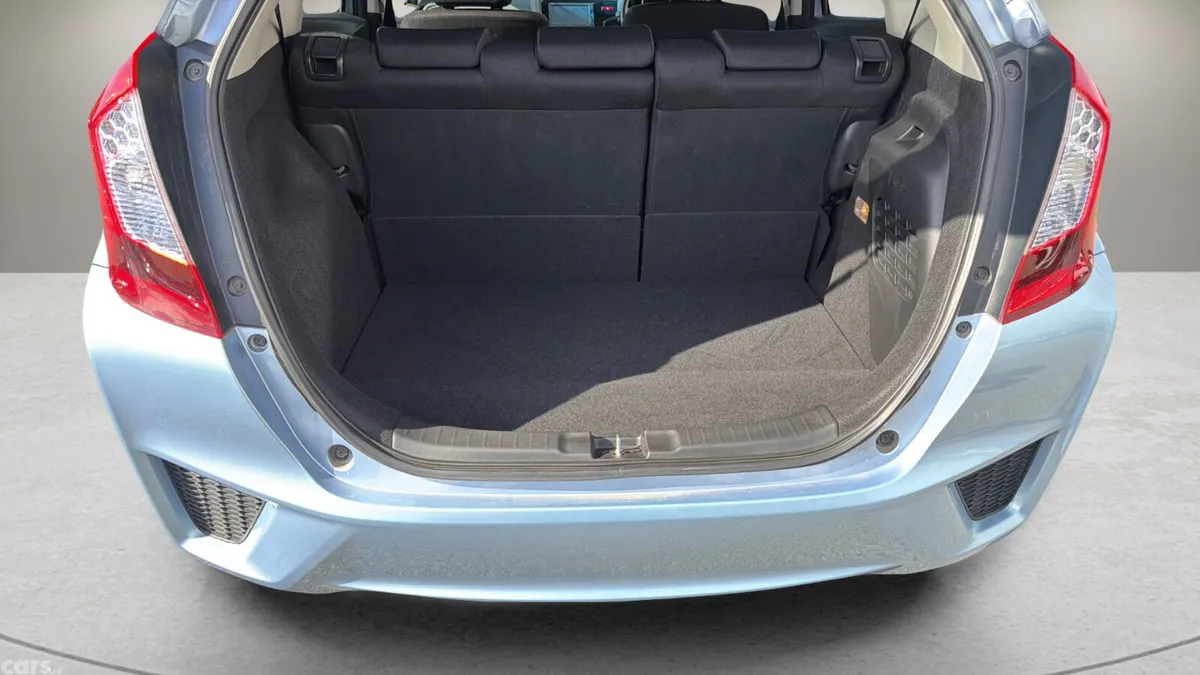 Honda Fit Hatchback, Petrol Hybrid, 2017, Blue