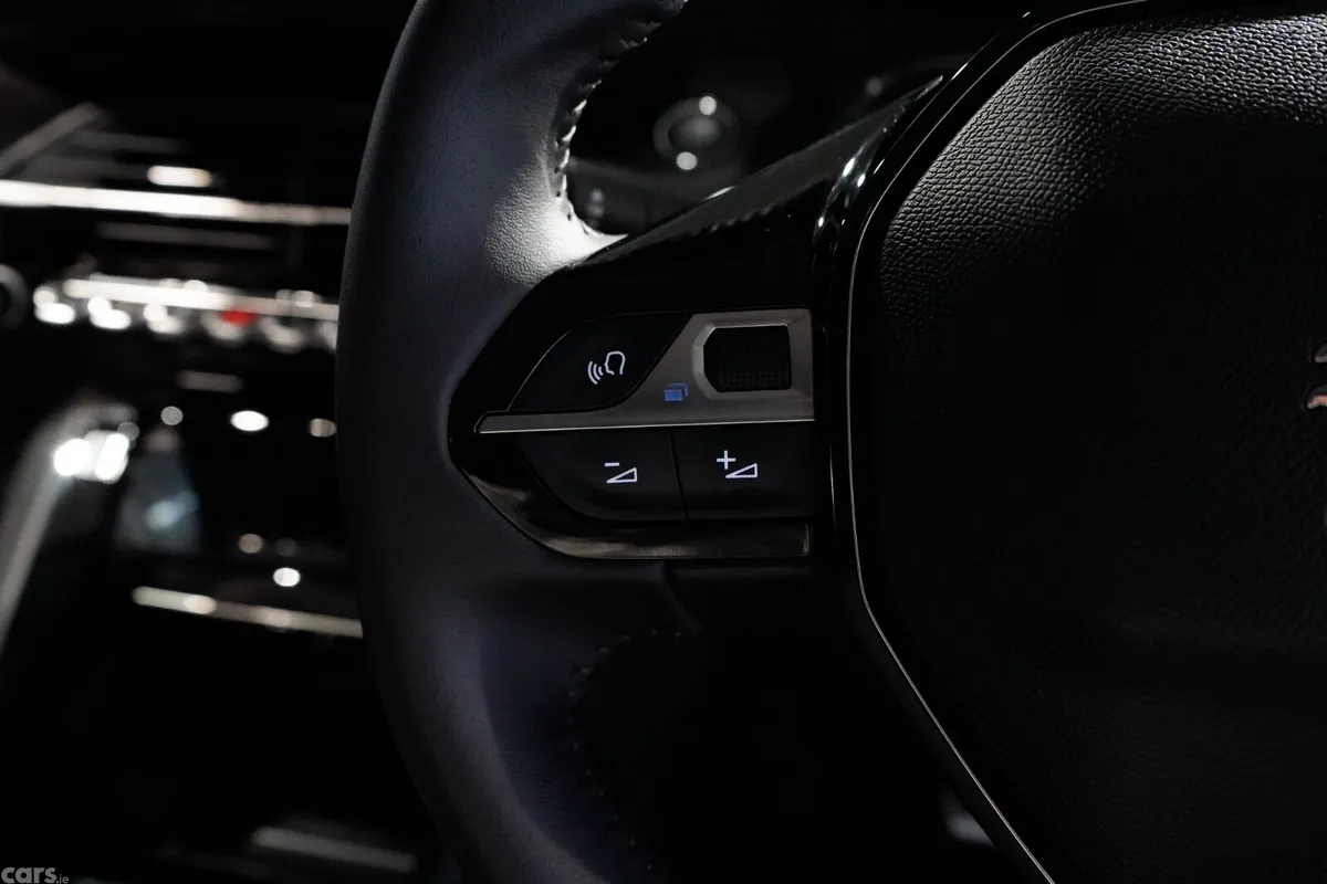 Peugeot 208 Hatchback, Electric, 2023, Black