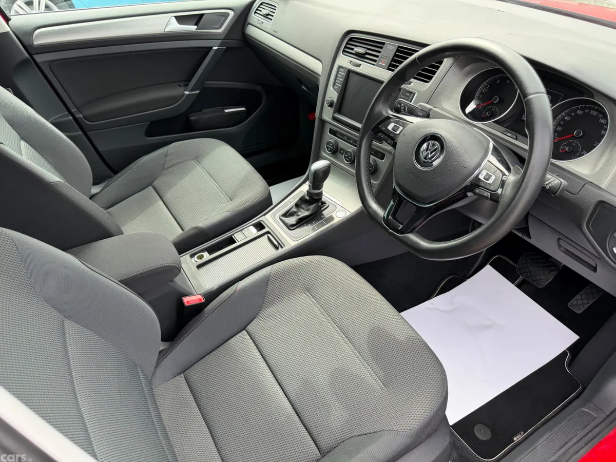 Volkswagen Golf Hatchback, Petrol, 2017, Red