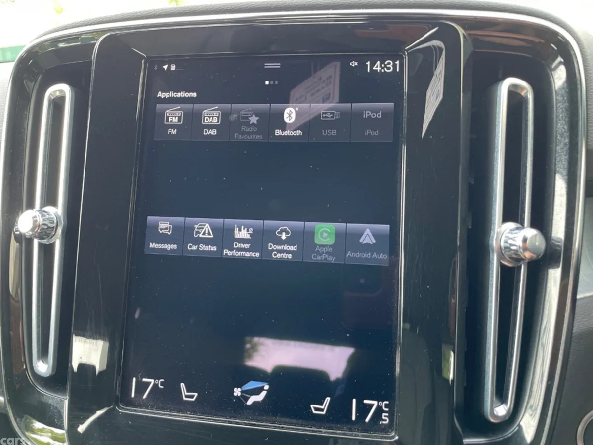 Volvo XC40 SUV, Petrol Plug-in Hybrid, 2023, Grey
