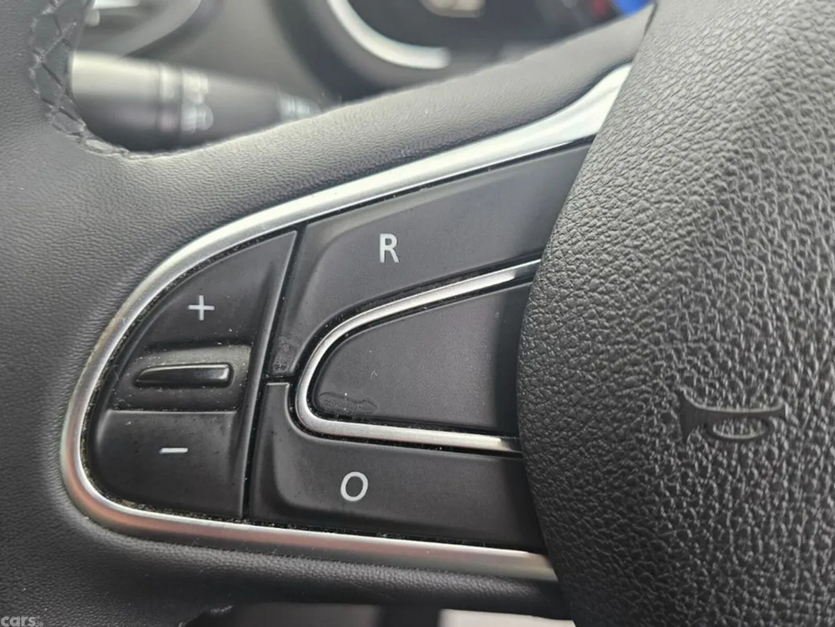 Renault Grand Scenic Hatchback, Diesel, 2020, Red