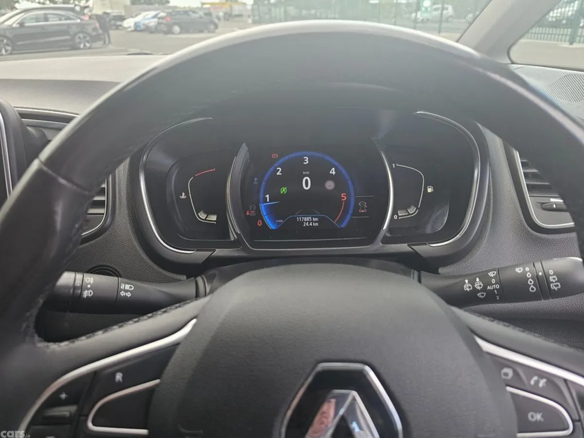 Renault Grand Scenic Hatchback, Diesel, 2020, Red