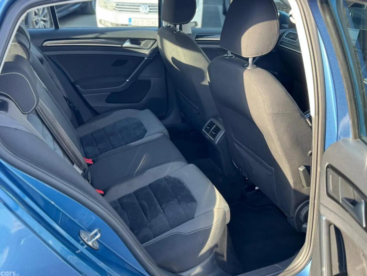 Volkswagen Golf Hatchback, Petrol, 2013, Blue