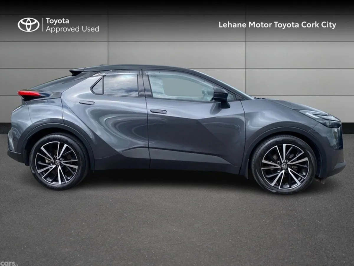 Toyota C-HR SUV, Petrol Hybrid, 2024, Grey