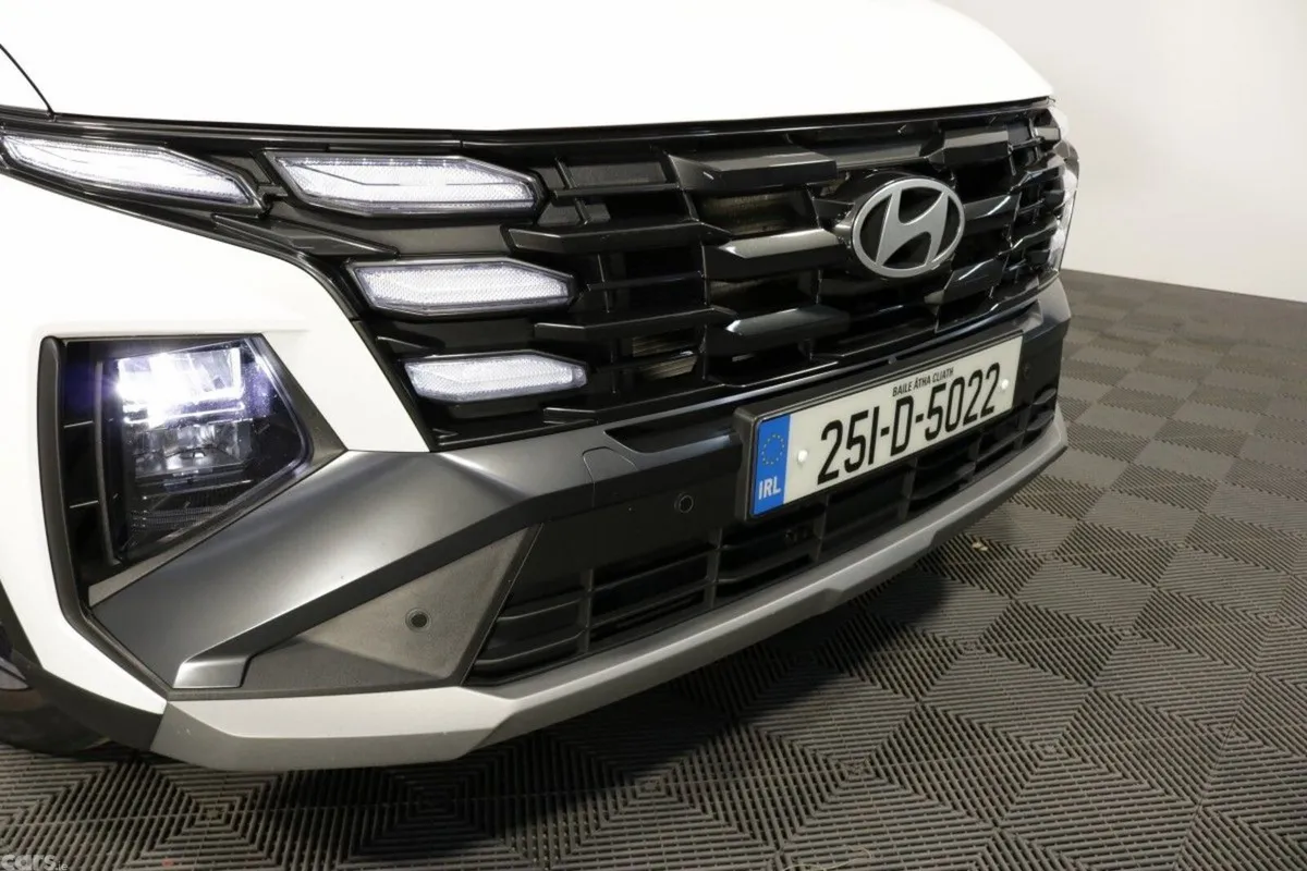 Hyundai Tucson SUV, Petrol Hybrid, 2025, White