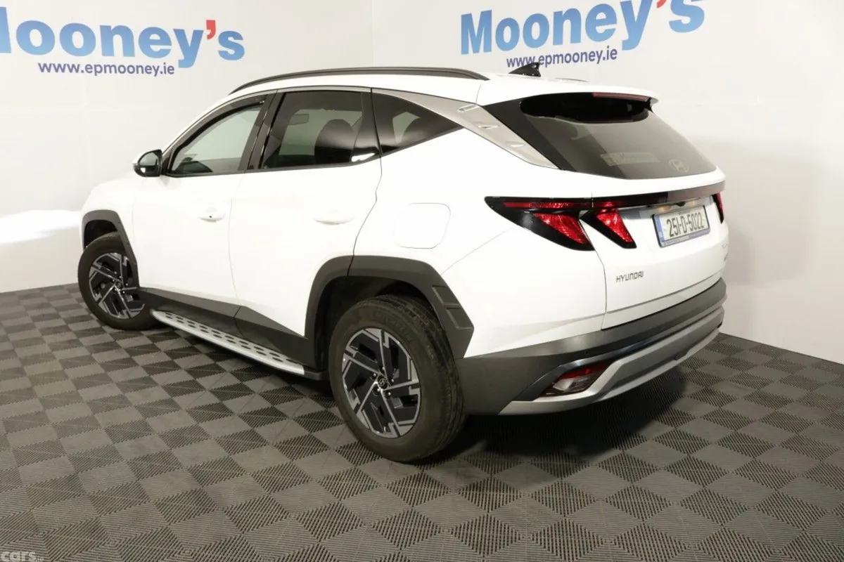Hyundai Tucson SUV, Petrol Hybrid, 2025, White