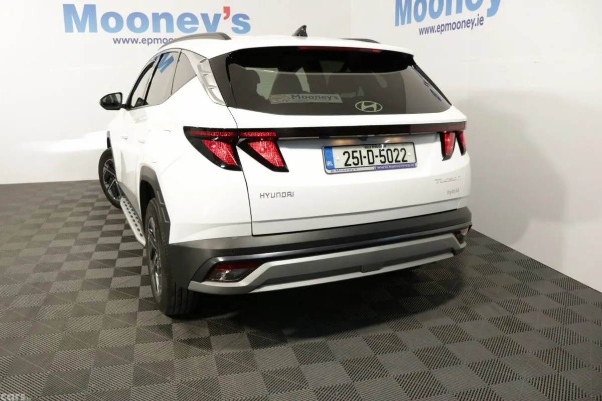 Hyundai Tucson SUV, Petrol Hybrid, 2025, White