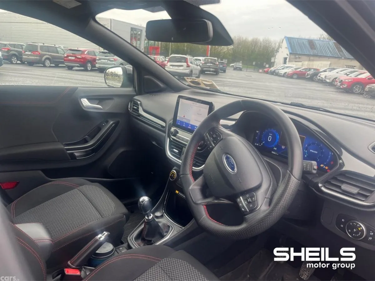 Ford Puma MPV, Petrol Hybrid, 2023, Black