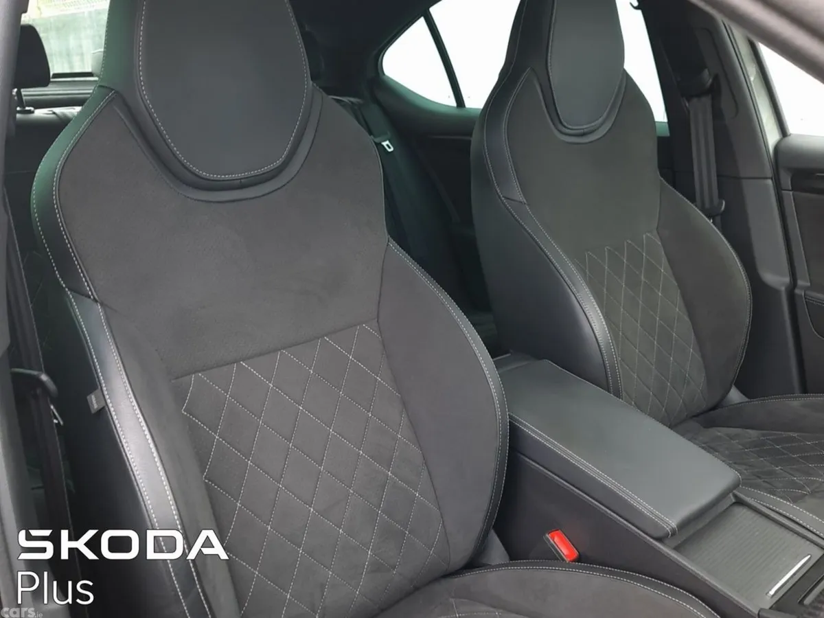 Skoda Superb Saloon, Diesel, 2024, Grey