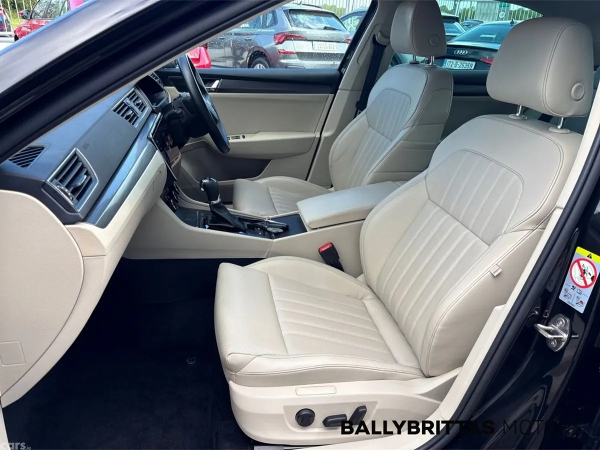 Skoda Superb Saloon, Diesel, 2022, Black