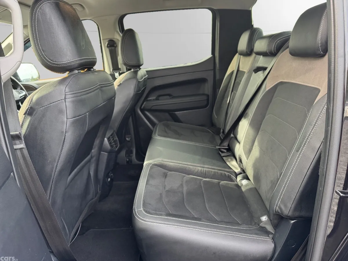 Volkswagen Amarok Pick Up, Diesel, 2025, Black