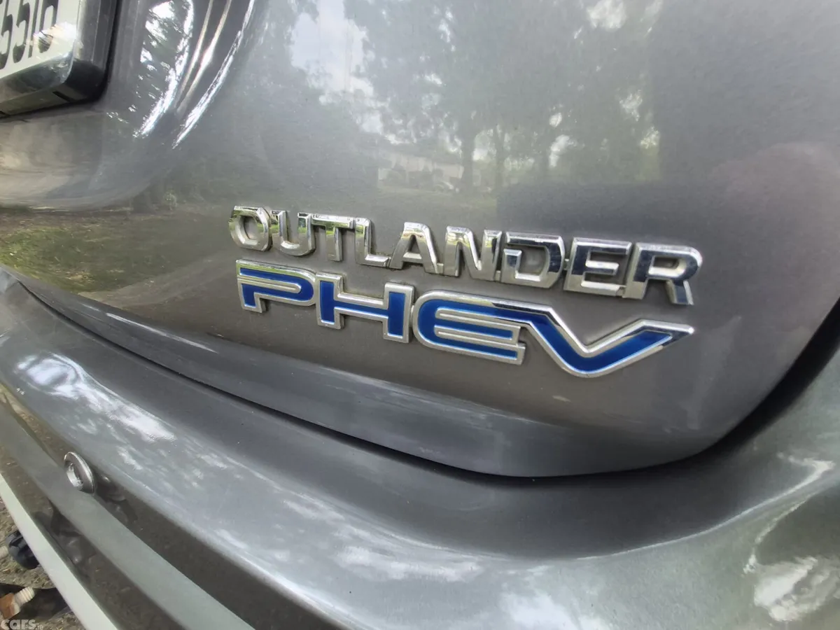 Mitsubishi Outlander SUV, Petrol Plug-in Hybrid, 2018, Grey