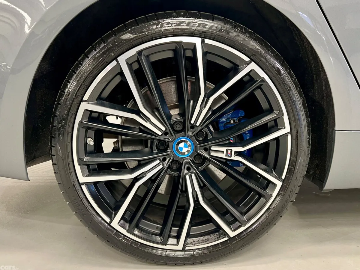 BMW 5-Series Saloon, Petrol Plug-in Hybrid, 2023, Grey