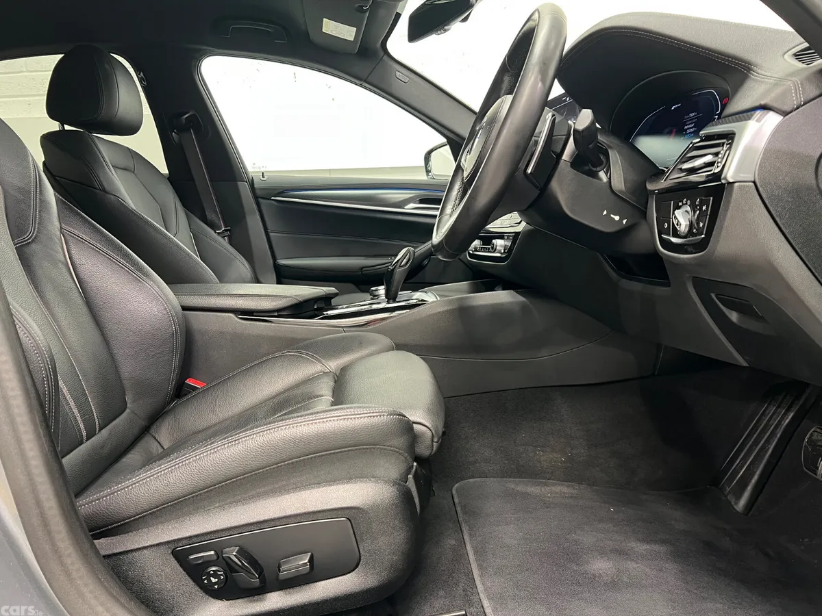 BMW 5-Series Saloon, Petrol Plug-in Hybrid, 2023, Grey
