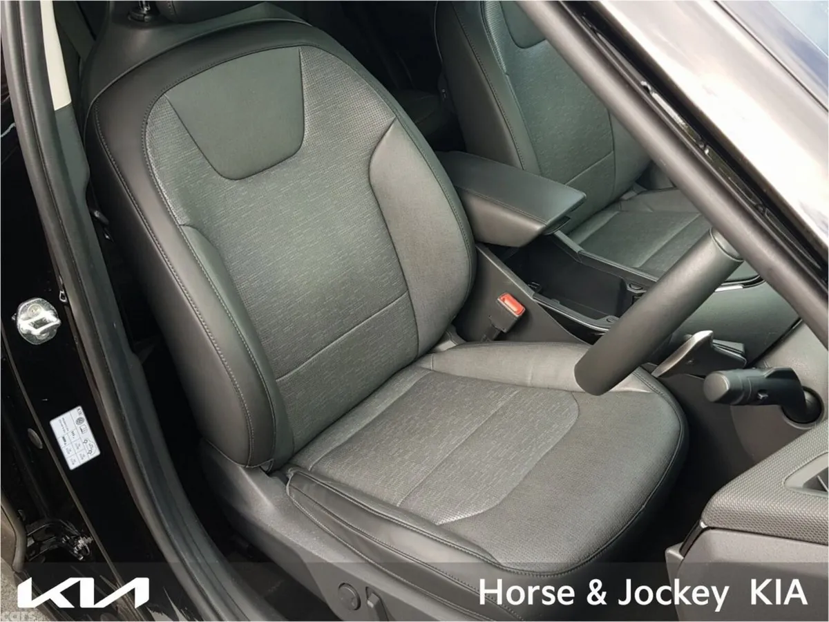 Kia Niro SUV, Petrol Plug-in Hybrid, 2023, Black