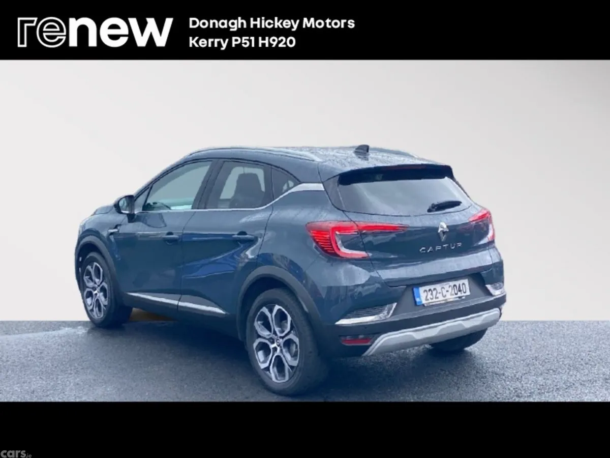 Renault Captur SUV, Petrol, 2023, Blue