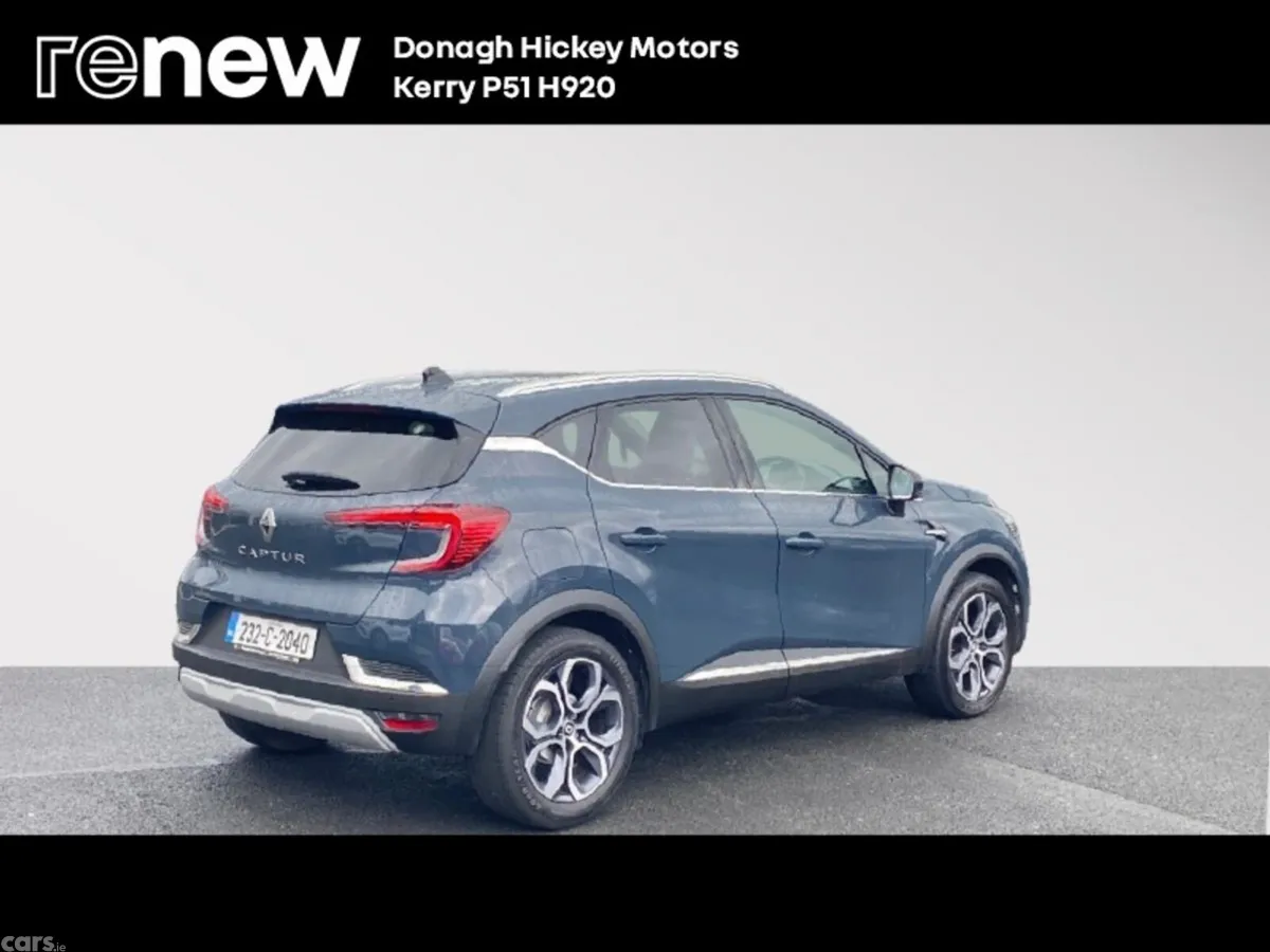 Renault Captur SUV, Petrol, 2023, Blue