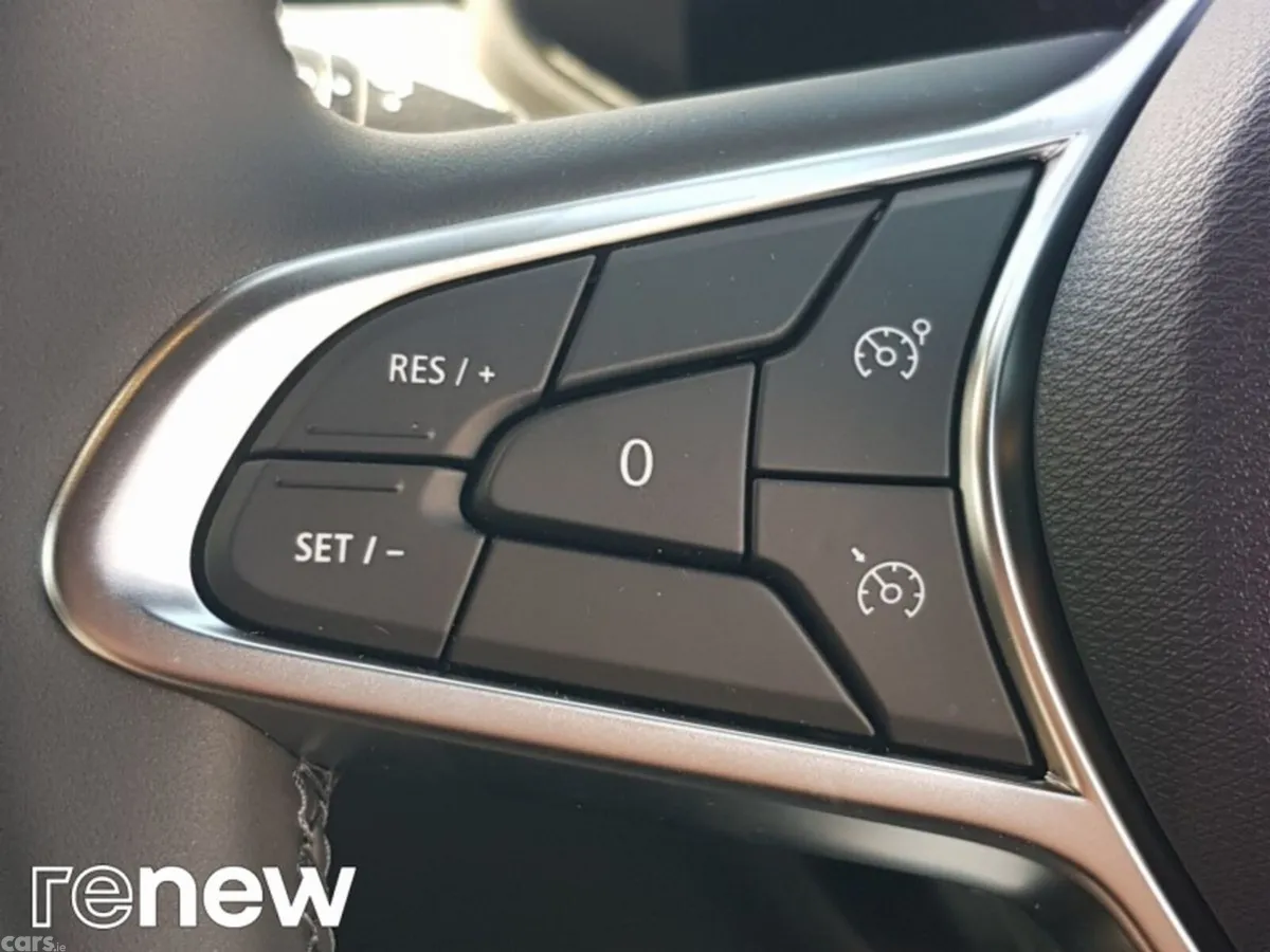 Renault Clio Hatchback, Petrol, 2026, Grey