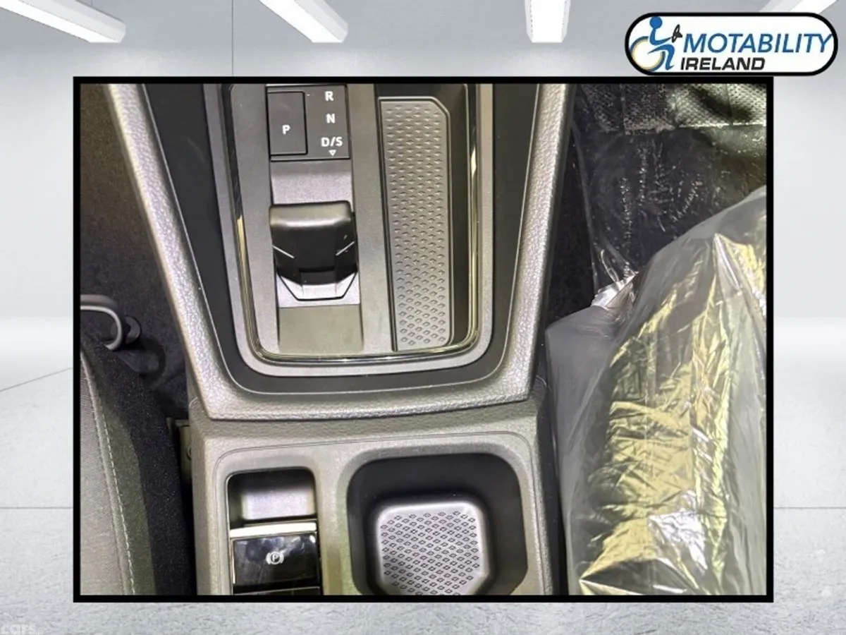 Volkswagen Caddy Maxi Life MPV, Diesel, 2025, Black