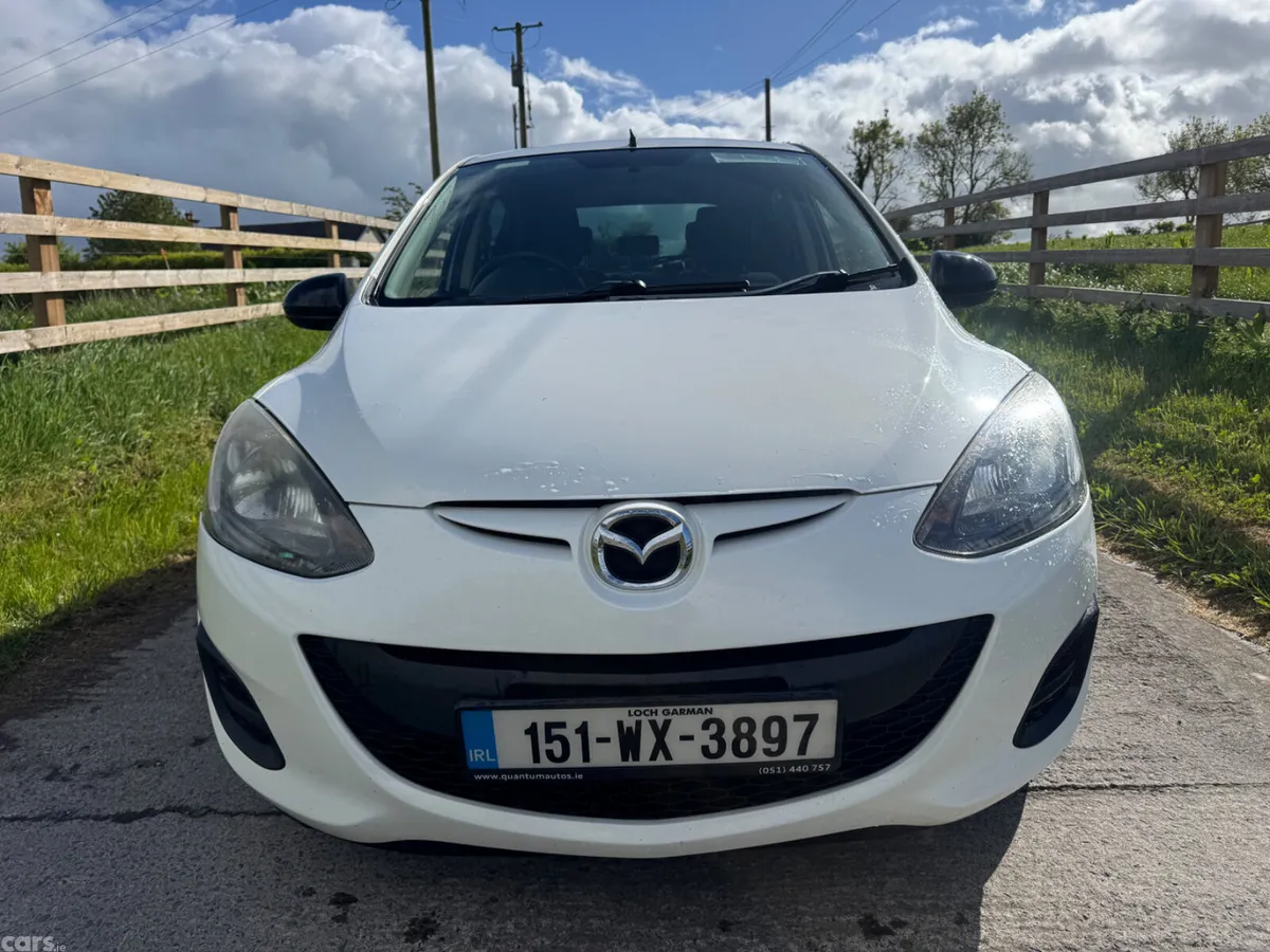 Mazda Mazda2 Hatchback, Petrol, 2015, White