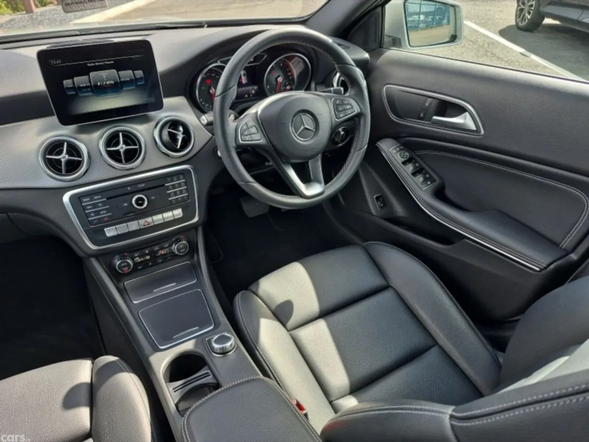Mercedes-Benz GLA SUV, Petrol, 2018, Silver