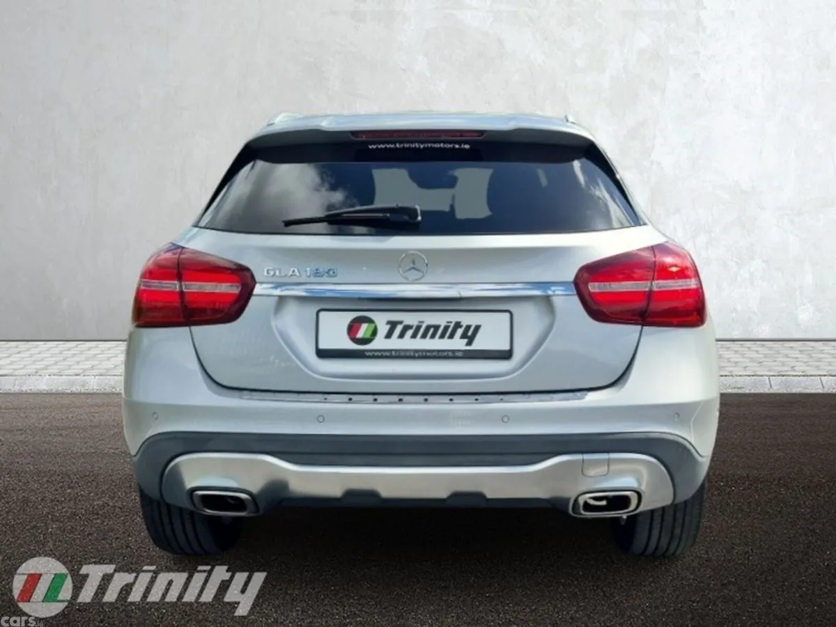 Mercedes-Benz GLA SUV, Petrol, 2018, Silver