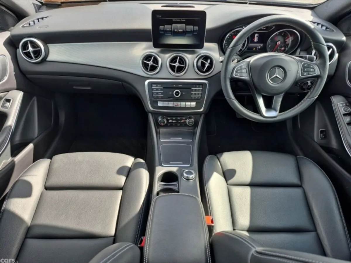 Mercedes-Benz GLA SUV, Petrol, 2018, Silver