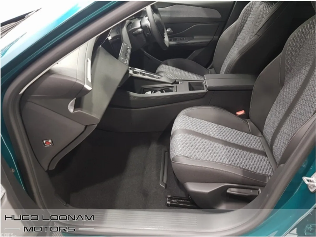 Peugeot 308 Hatchback, Petrol Hybrid, 2026, Green