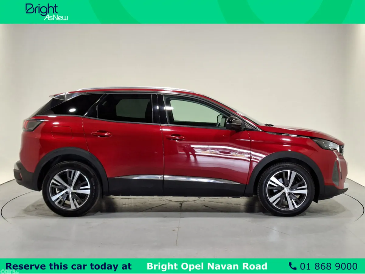Peugeot 3008 MPV, Petrol, 2022, Red