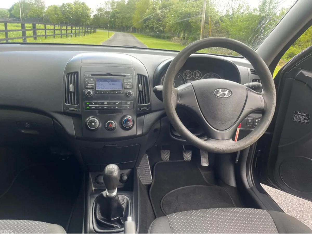Hyundai i30 Hatchback, Diesel, 2011, Black