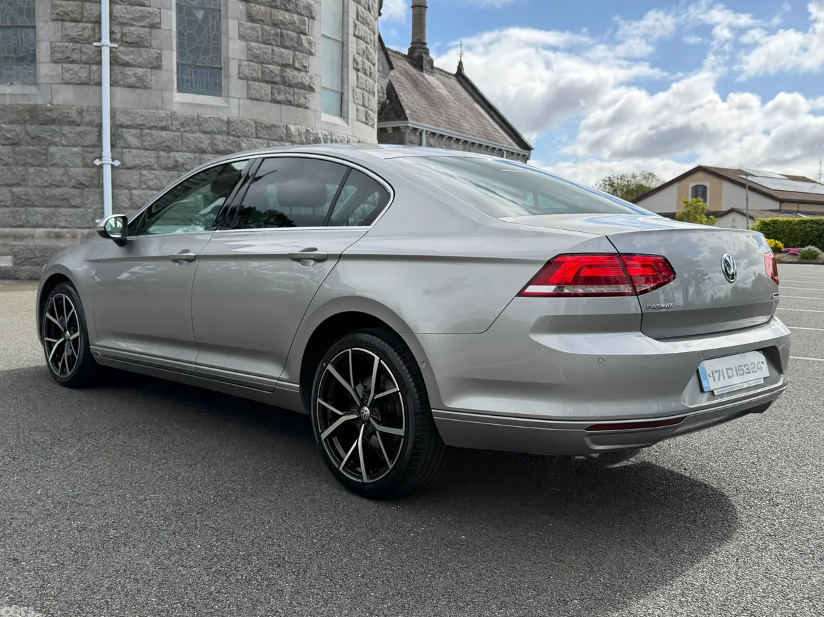 Volkswagen Passat Saloon, Diesel, 2017, Grey