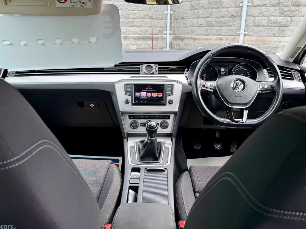 Volkswagen Passat Saloon, Diesel, 2017, Grey
