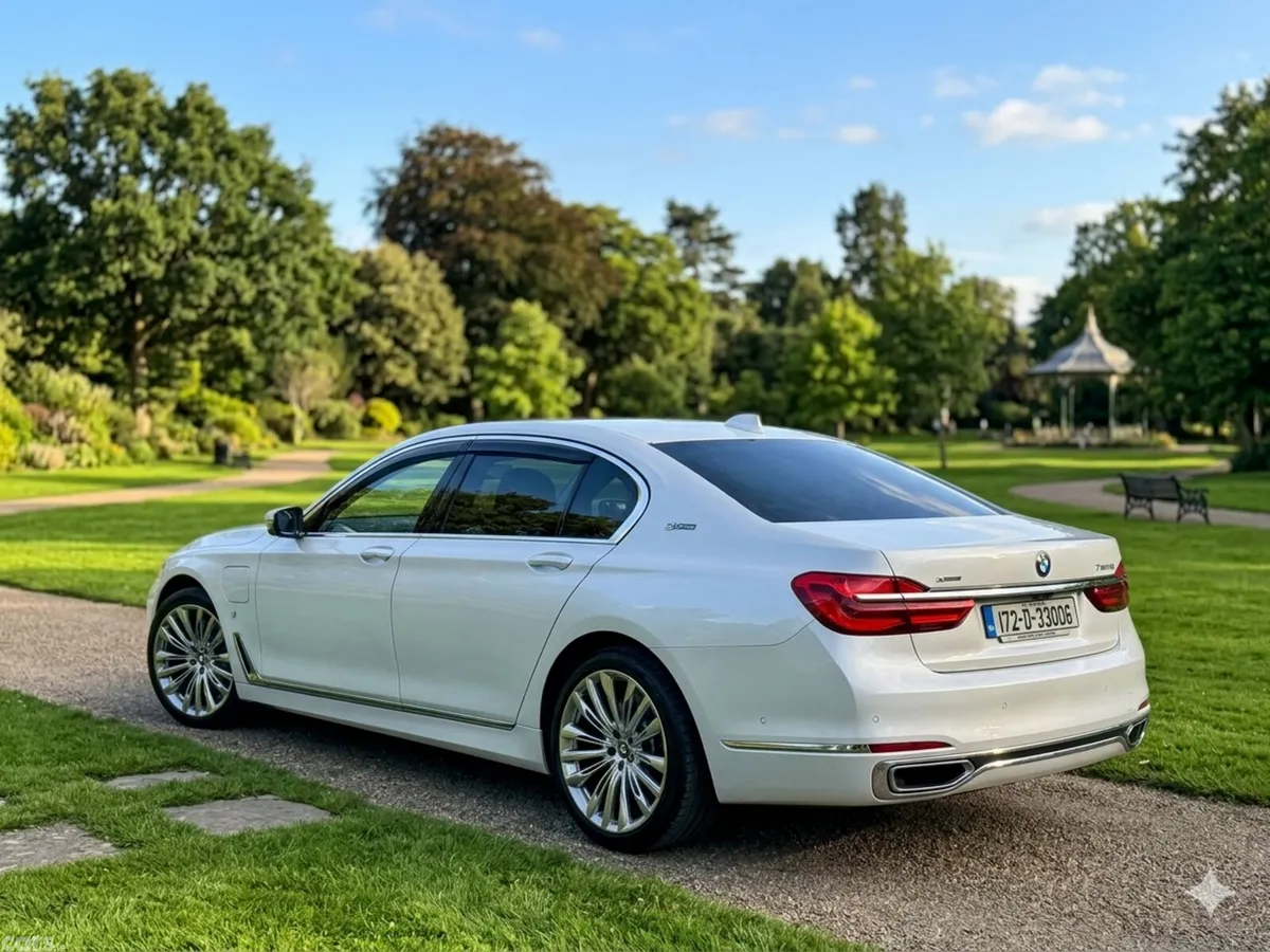 BMW 7-Series Saloon, Petrol Plug-in Hybrid, 2017, White