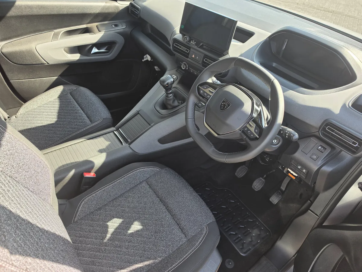 Peugeot Rifter MPV, Diesel, 2026, Grey