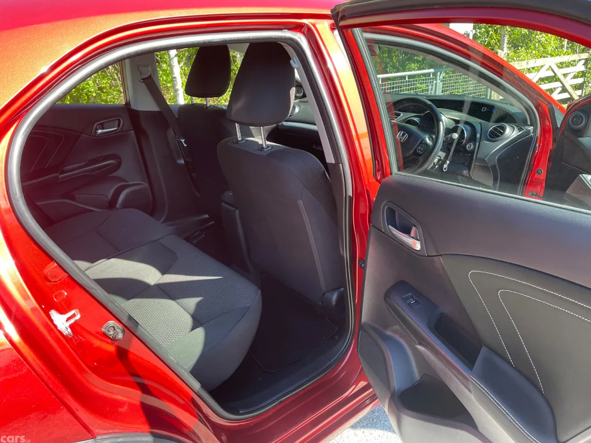 Honda Civic Hatchback, Diesel, 2017, Red