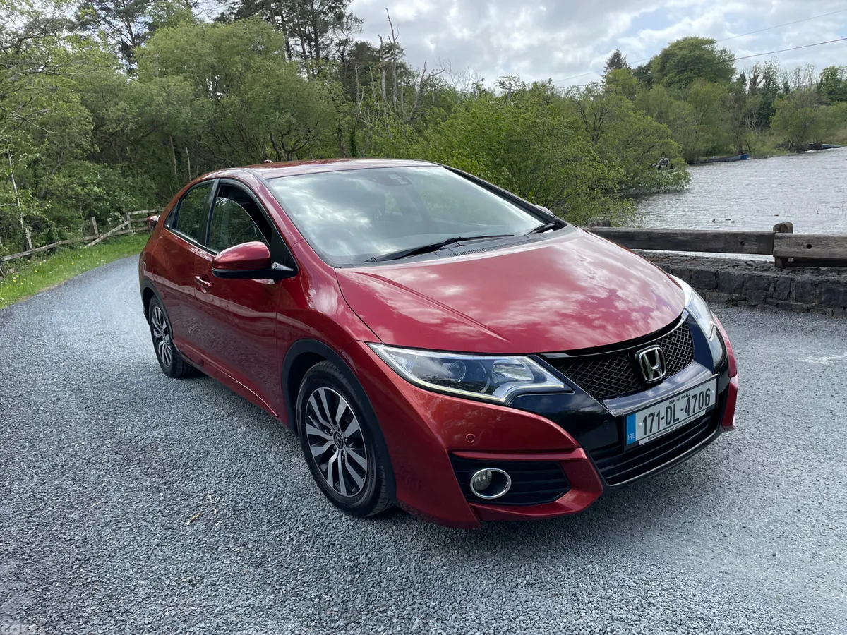 Honda Civic Hatchback, Diesel, 2017, Red