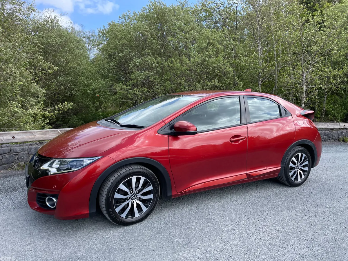 Honda Civic Hatchback, Diesel, 2017, Red