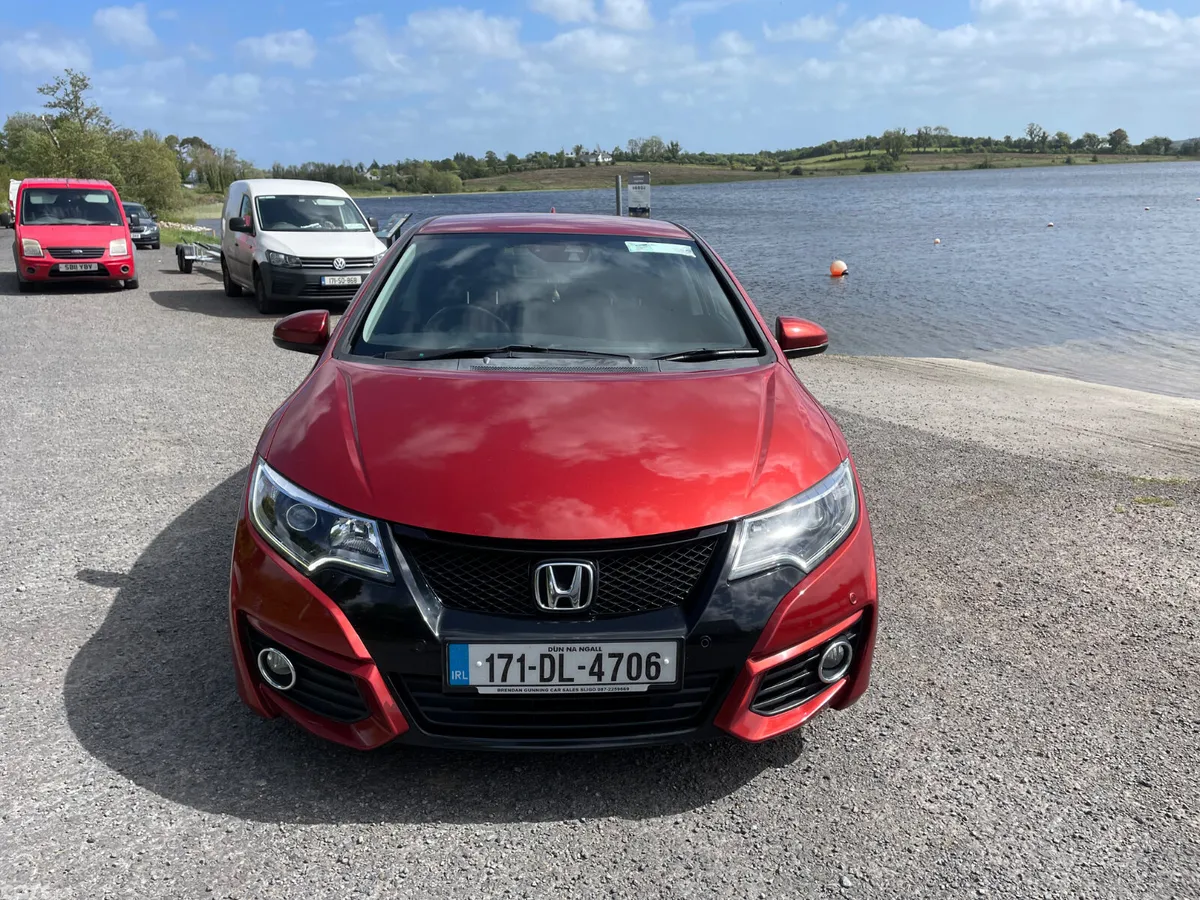 Honda Civic Hatchback, Diesel, 2017, Red