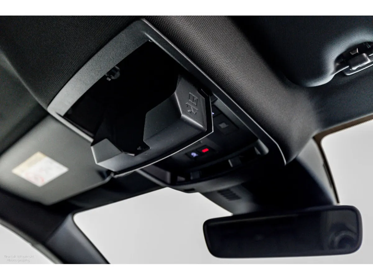 Peugeot 3008 SUV, Petrol Hybrid, 2025, White