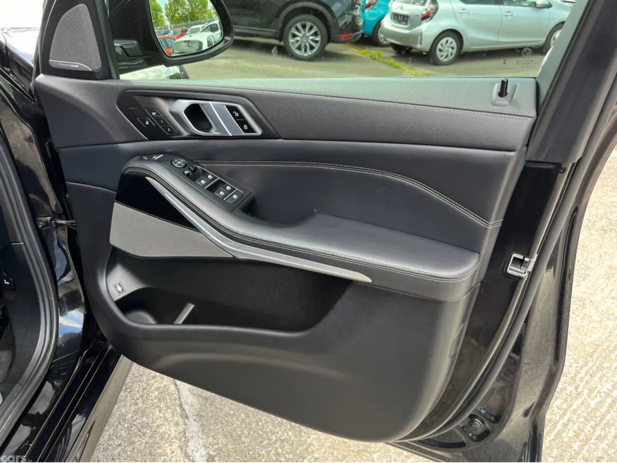 BMW X5 SUV, Petrol Plug-in Hybrid, 2023, Black