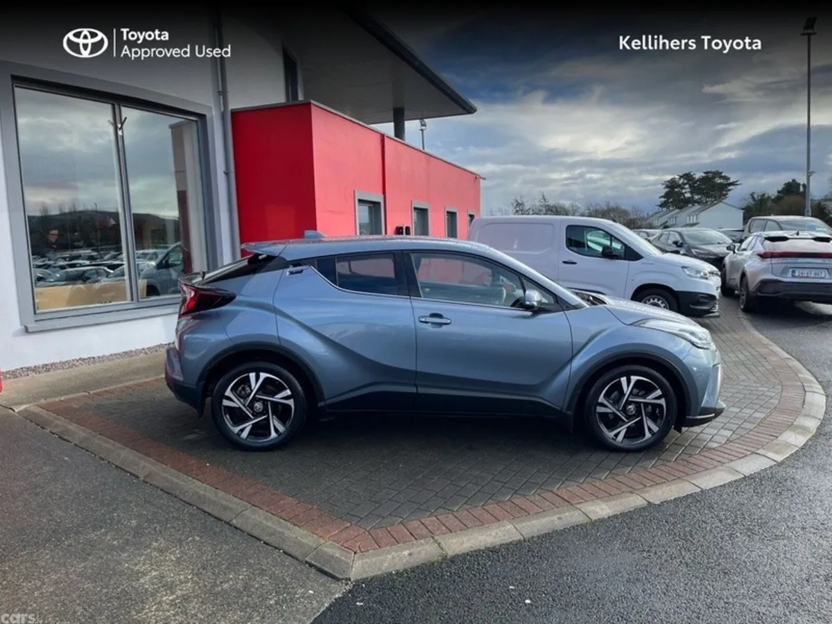 Toyota C-HR SUV, Petrol Hybrid, 2023, Grey