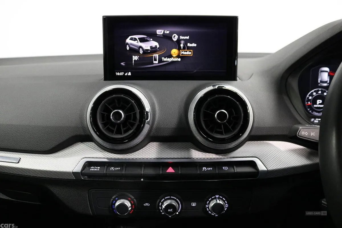 Audi Q2 SUV, Petrol, 2023, Blue