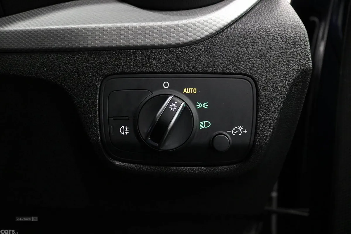 Audi Q2 SUV, Petrol, 2023, Blue