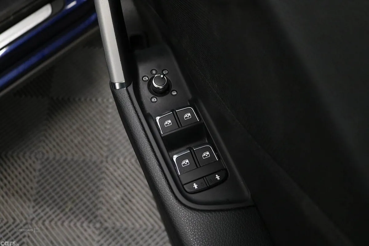 Audi Q2 SUV, Petrol, 2023, Blue