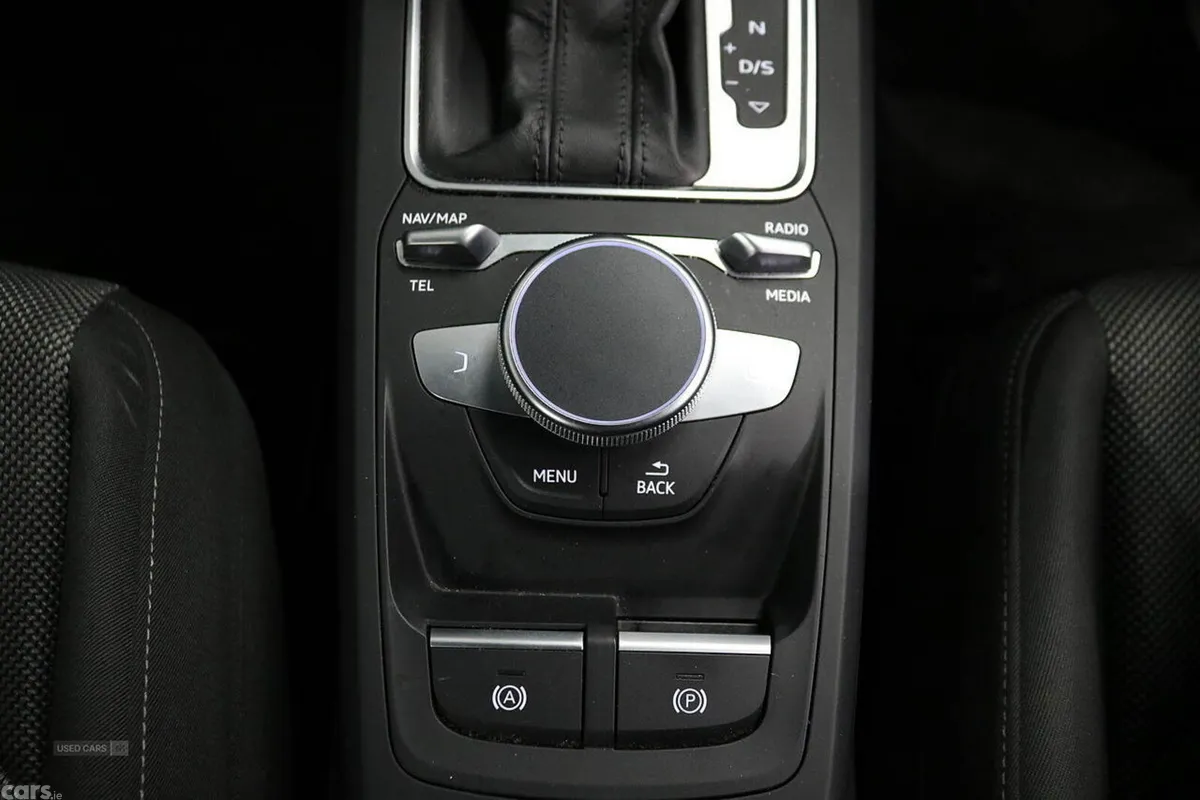 Audi Q2 SUV, Petrol, 2023, Blue